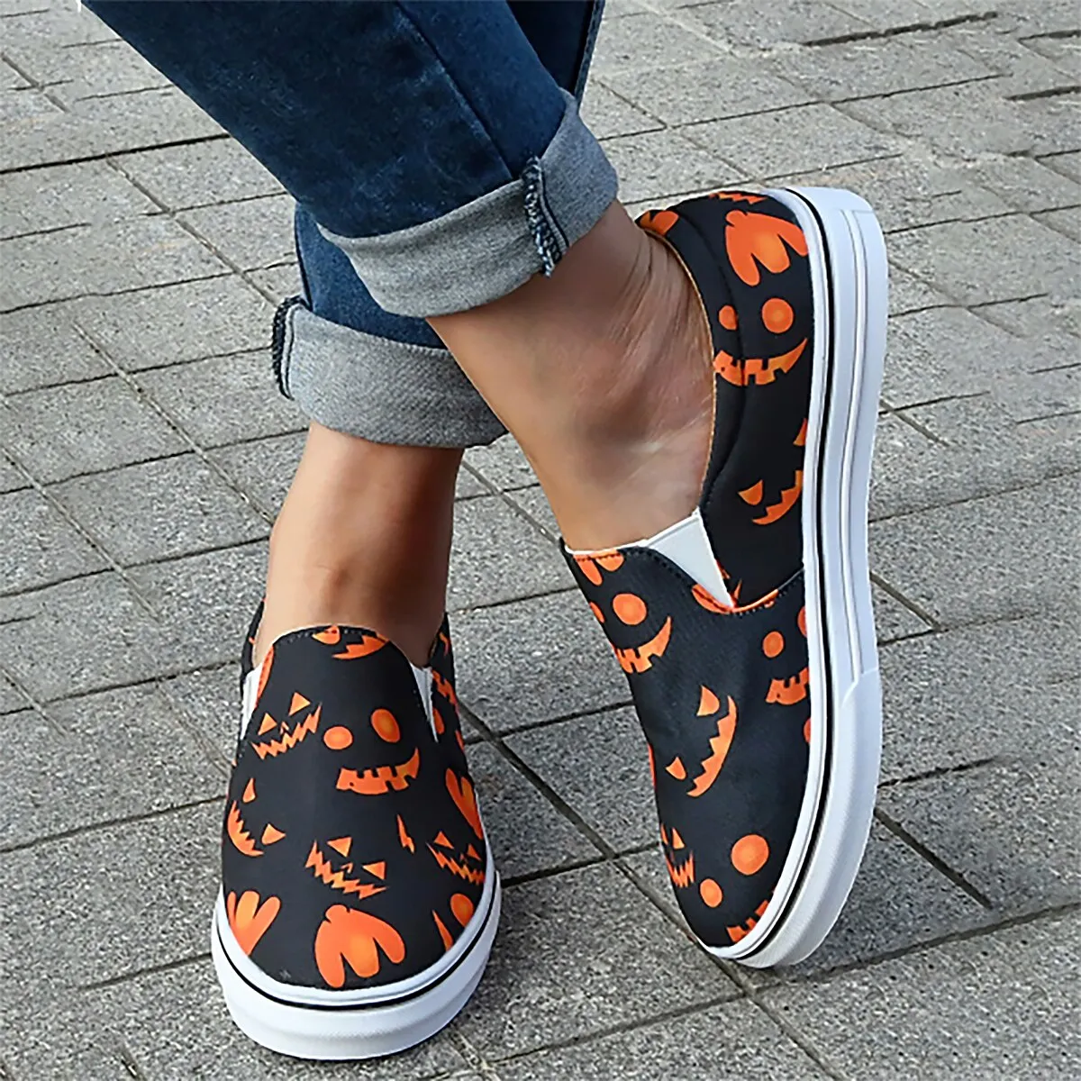gulypx1690868427229.webp Women's Halloween Pumpkin Slip-On Shoes - Comfortable Canvas Sneakers with Jack-O'-Lantern Print, Perfect for Casual Wear and Halloween Parties - Image 1