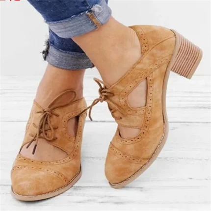 Women's Retro Cutout Oxford Heels – Vintage Mary Jane Shoes for Daily Wear & Office Style