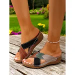 Women's Multicolor Leaf Patchwork Slide Sandals - Open-Toe Comfortable Wedge Slippers for Casual & Outdoor Wear